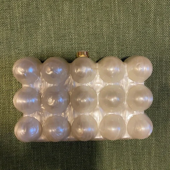 Pearl Bubble Clutch - Picture 2 of 8